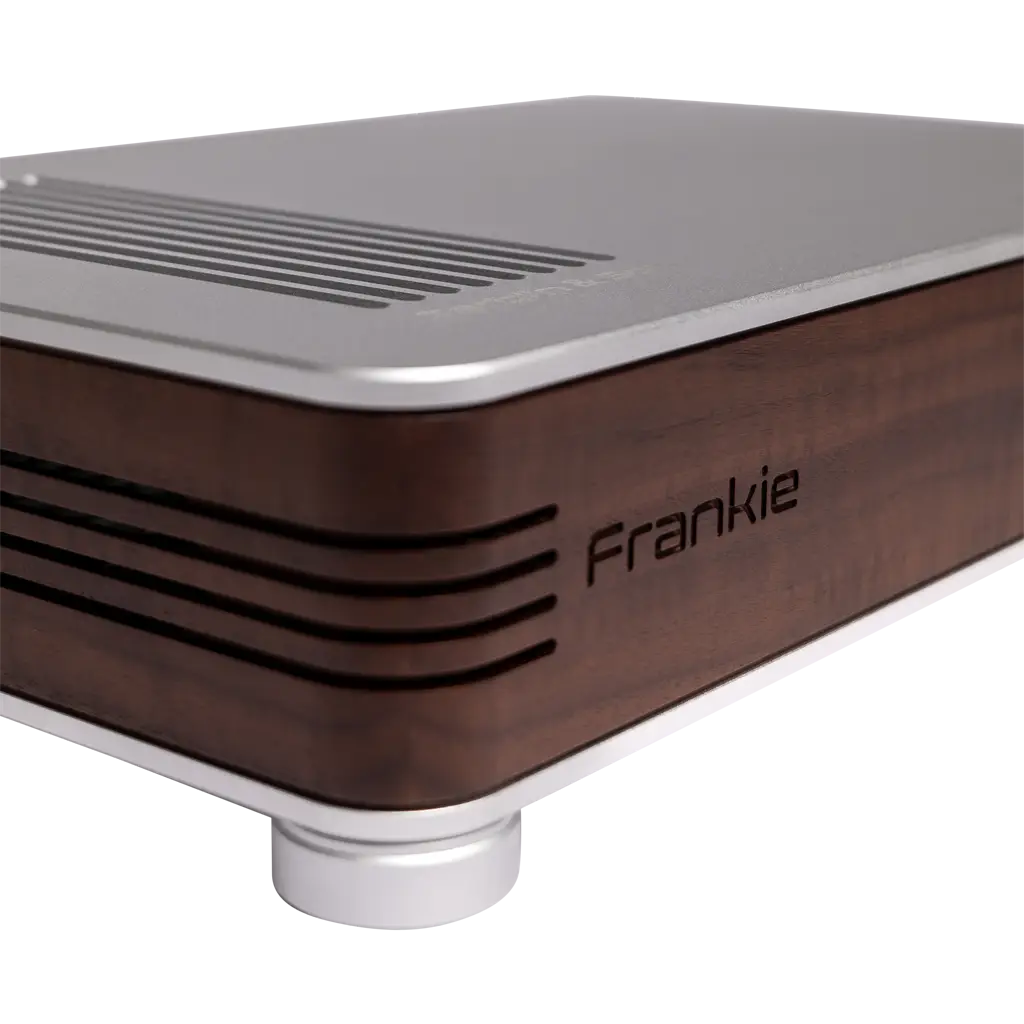 Serblin and Son Vorverstärker Frankie Hybrid kostenlos und unverbindlich als Testpaket zu Hause ausprobieren.