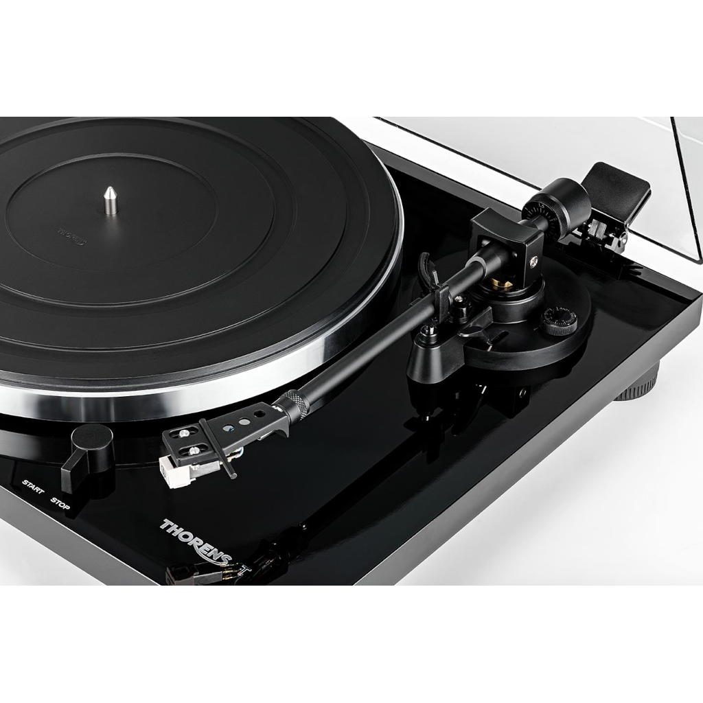 Thorens Plattenspieler TD 201 kostenlos und unverbindlich als Testpaket zu Hause ausprobieren.