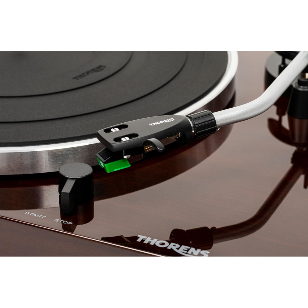 Thorens Plattenspieler TD 204 kostenlos und unverbindlich als Testpaket zu Hause ausprobieren.